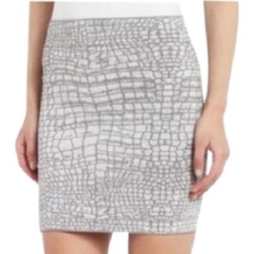 Bcbg Maxazria snake skin bandage mini skirt XS